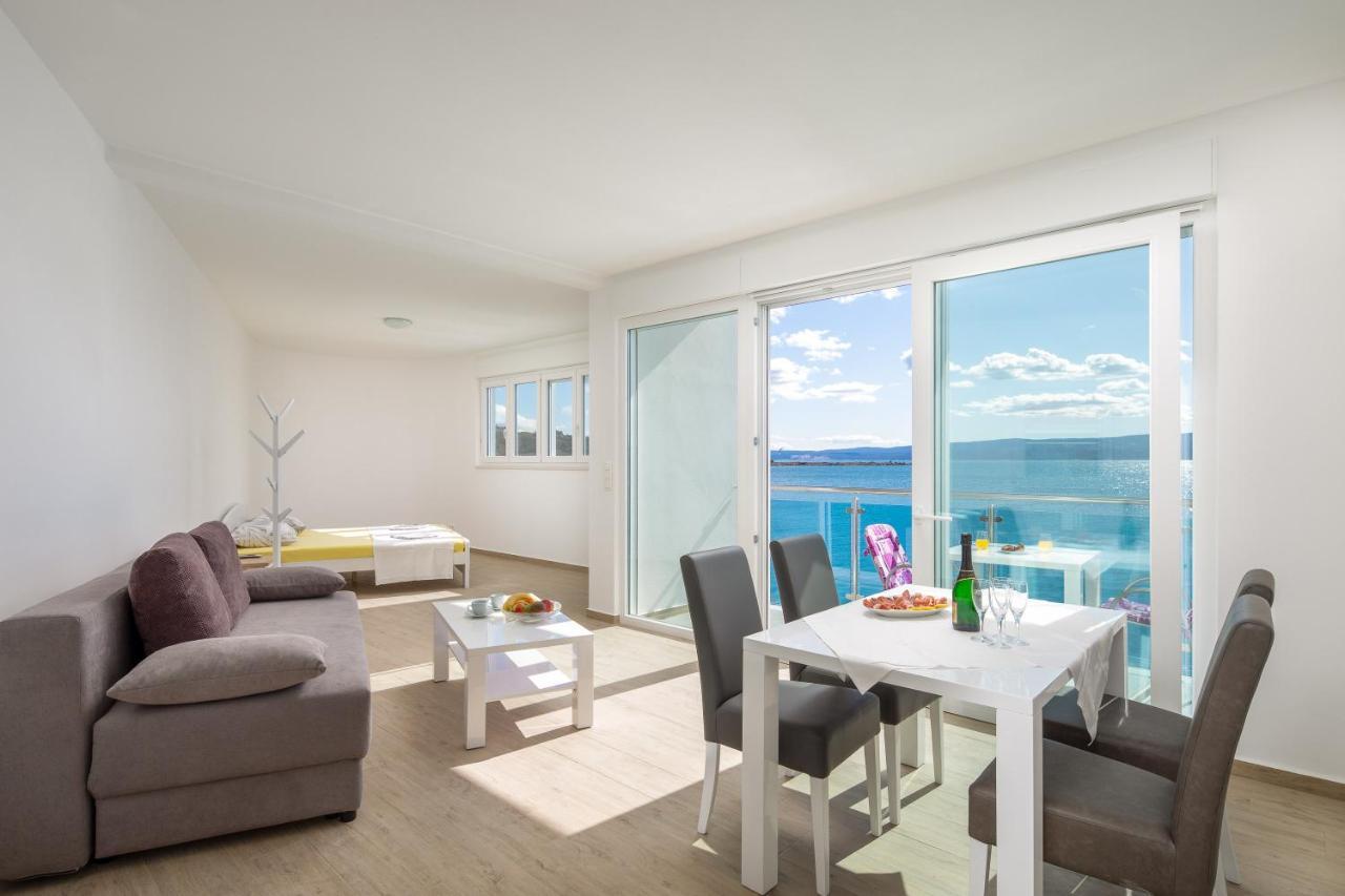 Absolute Beach Holidays Dugi Rat Exterior foto