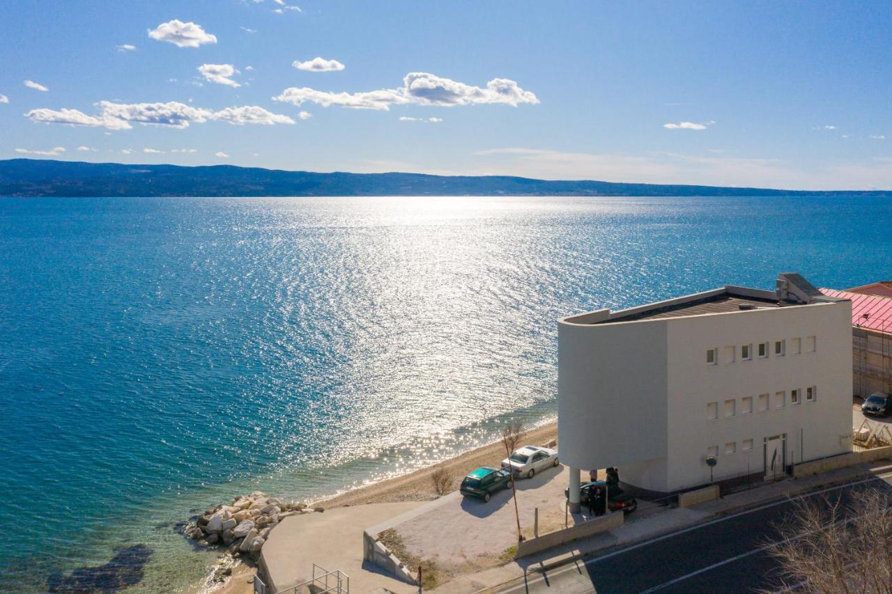 Absolute Beach Holidays Dugi Rat Exterior foto