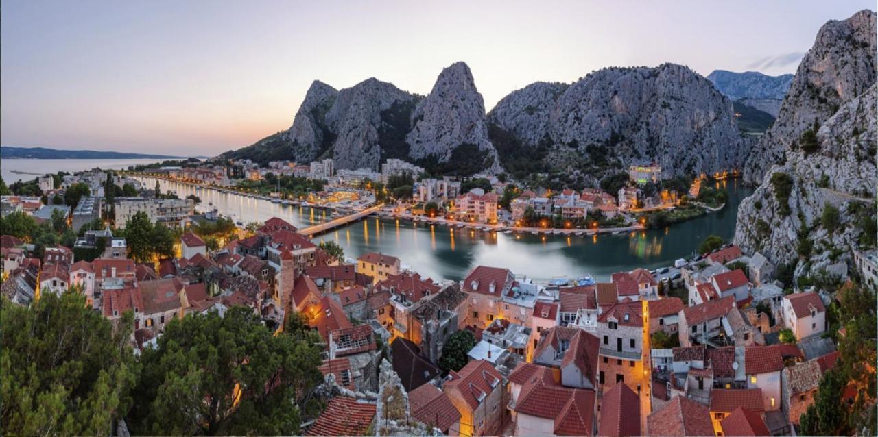 Absolute Beach Holidays Dugi Rat Exterior foto