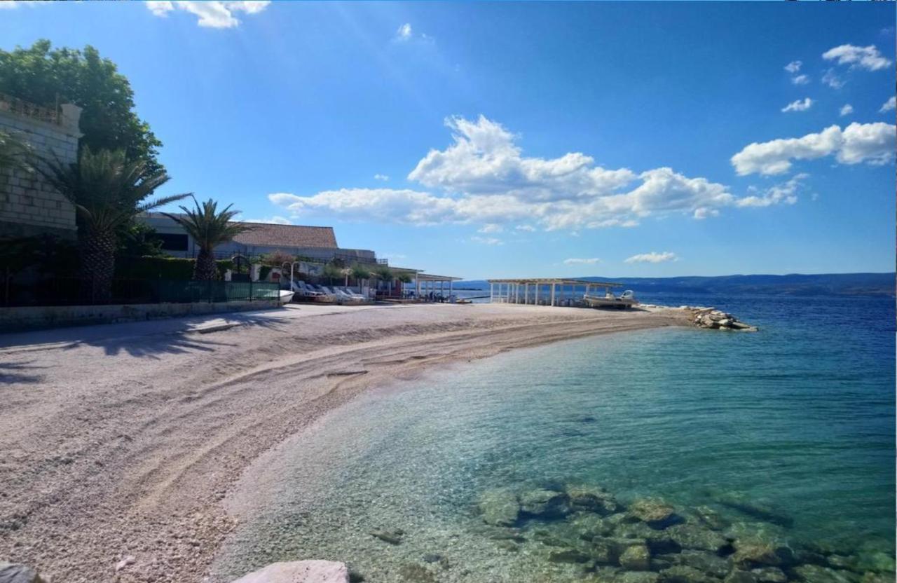 Absolute Beach Holidays Dugi Rat Exterior foto